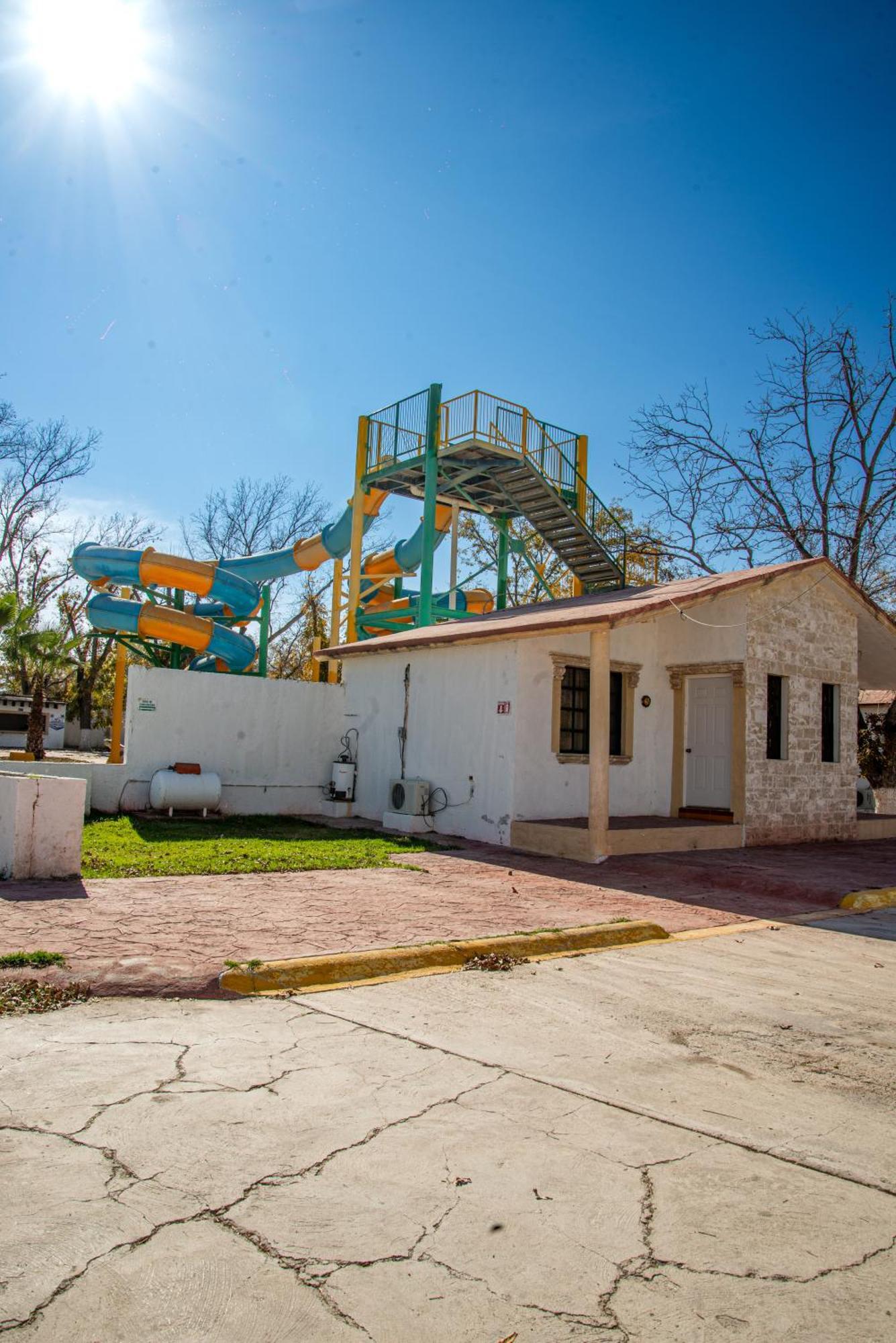 Hotel Pueblo Viejo Parras de la Fuente Extérieur photo